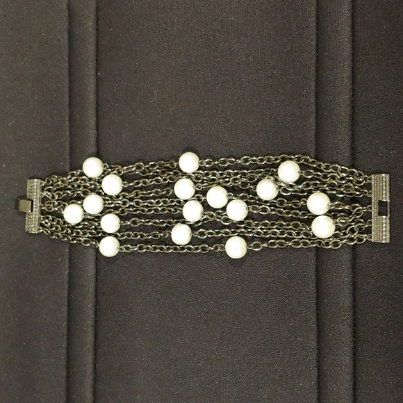 Pearl Tone and black chain bracelet - Picture 1 of 4